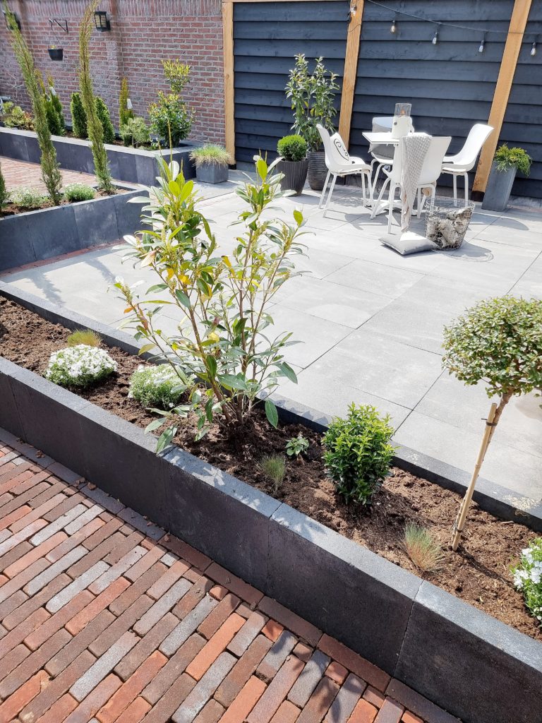 terras aanleggen